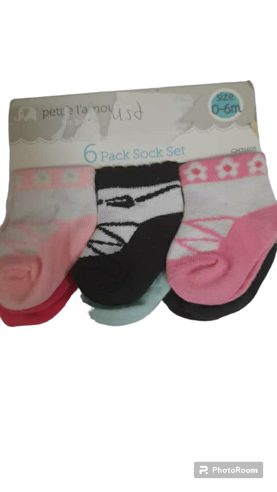 Petite L'amour girls socks