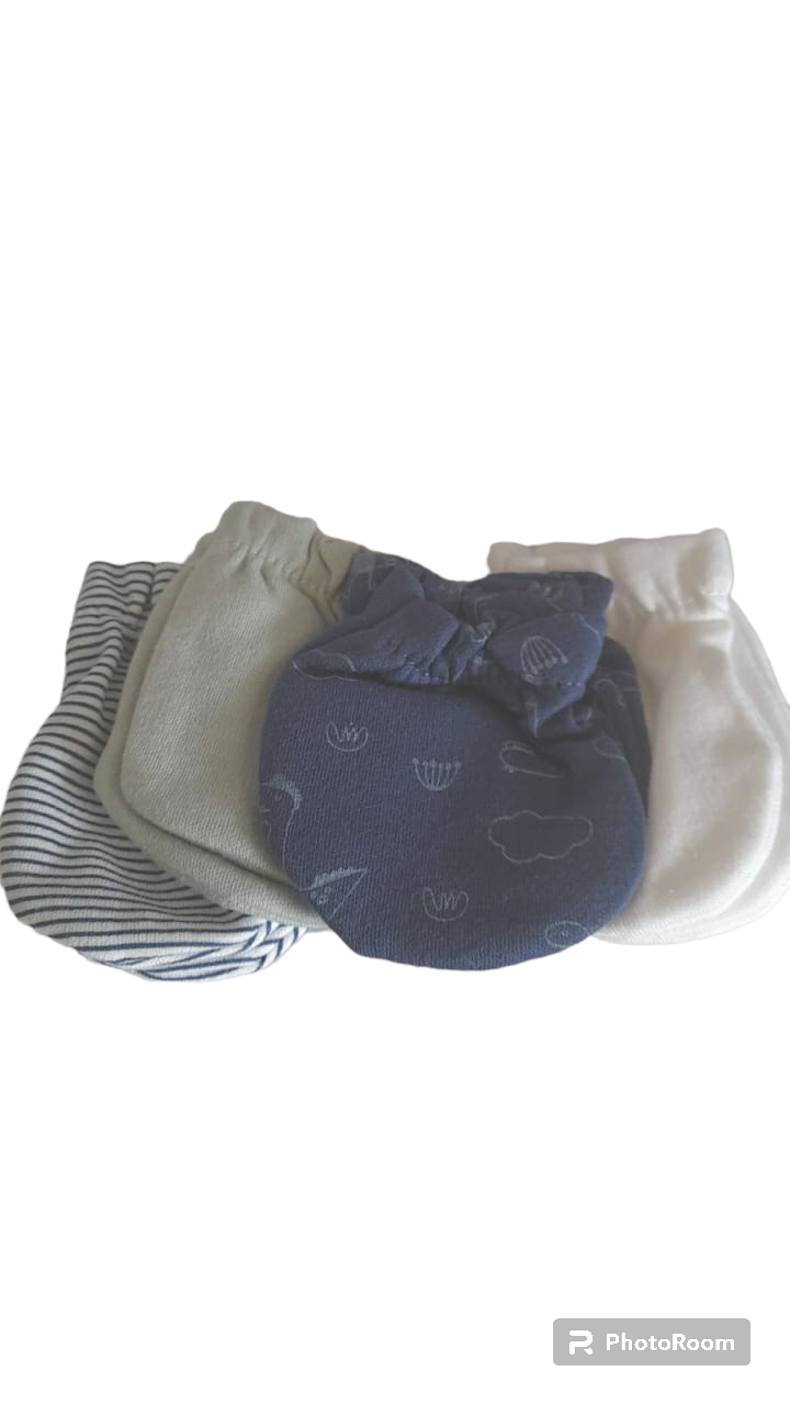 Rene Rofe 4 Pack mittens