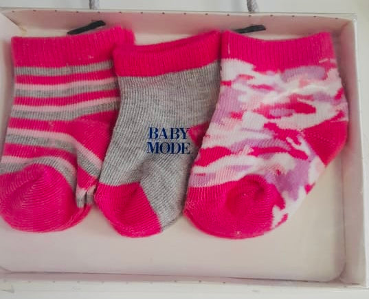 Baby Mode 3 pack 0-6 months pink camo socks